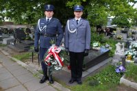 Policjanci złożyli kwiaty na sosnowieckim cmentarzu z okazji obchodów Dnia Zwycięstwa.