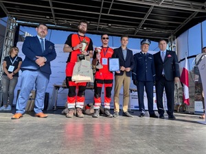 Piknik ratowniczy z udziałem sosnowieckich policjantów oraz Pierwszego Zastępcy Komendanta Wojewódzkiego Policji w Katowicach insp. Artura Bednarka.