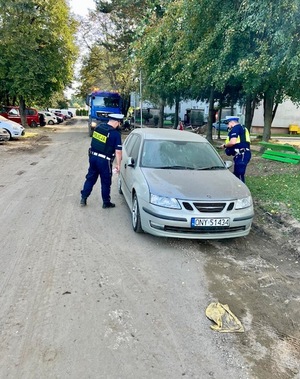 Sosnowieccy Policjanci pomagają powodzianom