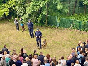 Policjanci uczestniczyli w &quot;Nocy Otwartych Sądów&quot;