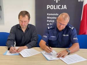 Porozumienia podpisane. Policjanci będą uczyć klasach o profilu policyjno-prawnym