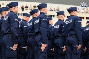 Uroczyste ślubowanie 103 nowo przyjętych policjantów w garnizonie śląskim