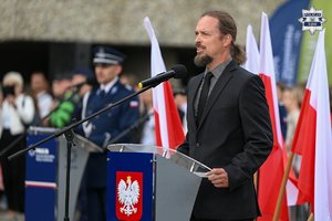 Uroczyste ślubowanie 103 nowo przyjętych policjantów w garnizonie śląskim