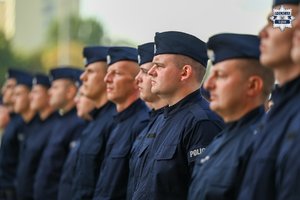 Uroczyste ślubowanie 103 nowo przyjętych policjantów w garnizonie śląskim
