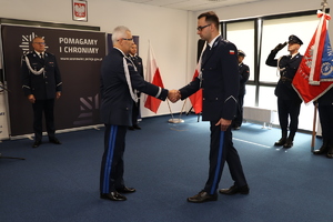 Zdjęcie przedstawia Komendanta Wojewódzkiego Policji w Katowicach oraz insp. Arkadiusza Konowalskiego.