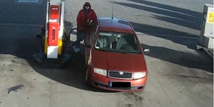 Rozpoznajesz - użył cudzych tablic rejestracyjnych, żeby ukraść paliwo