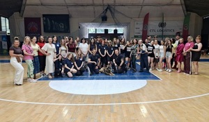 Policjanci wparli inicjatywę Miejskiego Ośrodka Pomocy Społecznej dotyczącą międzypokoleniowej integracji