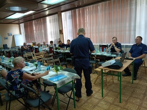 Dzielnicowi z Komisariatu Policji I w Sosnowcu rozmawiali o bezpieczeństwie z mieszkańcami